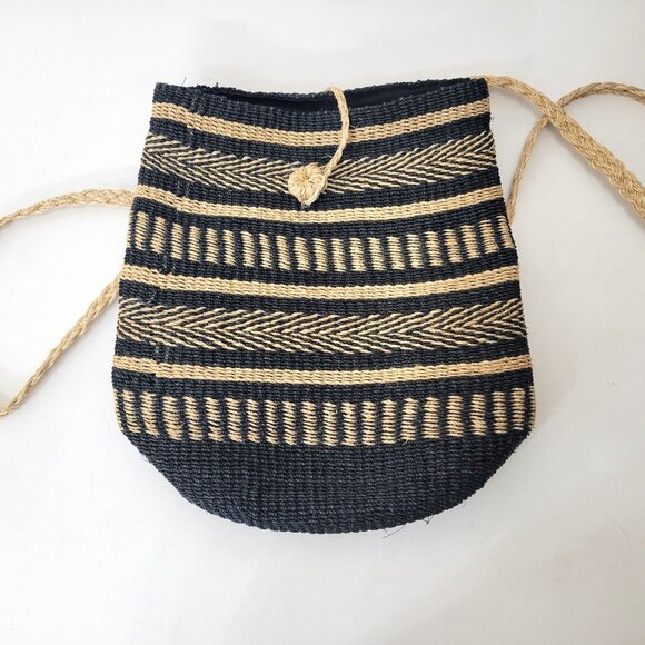 Woven Abacá Black & Beige Backpack Bag With Braided Strap - Picture 4 of 6